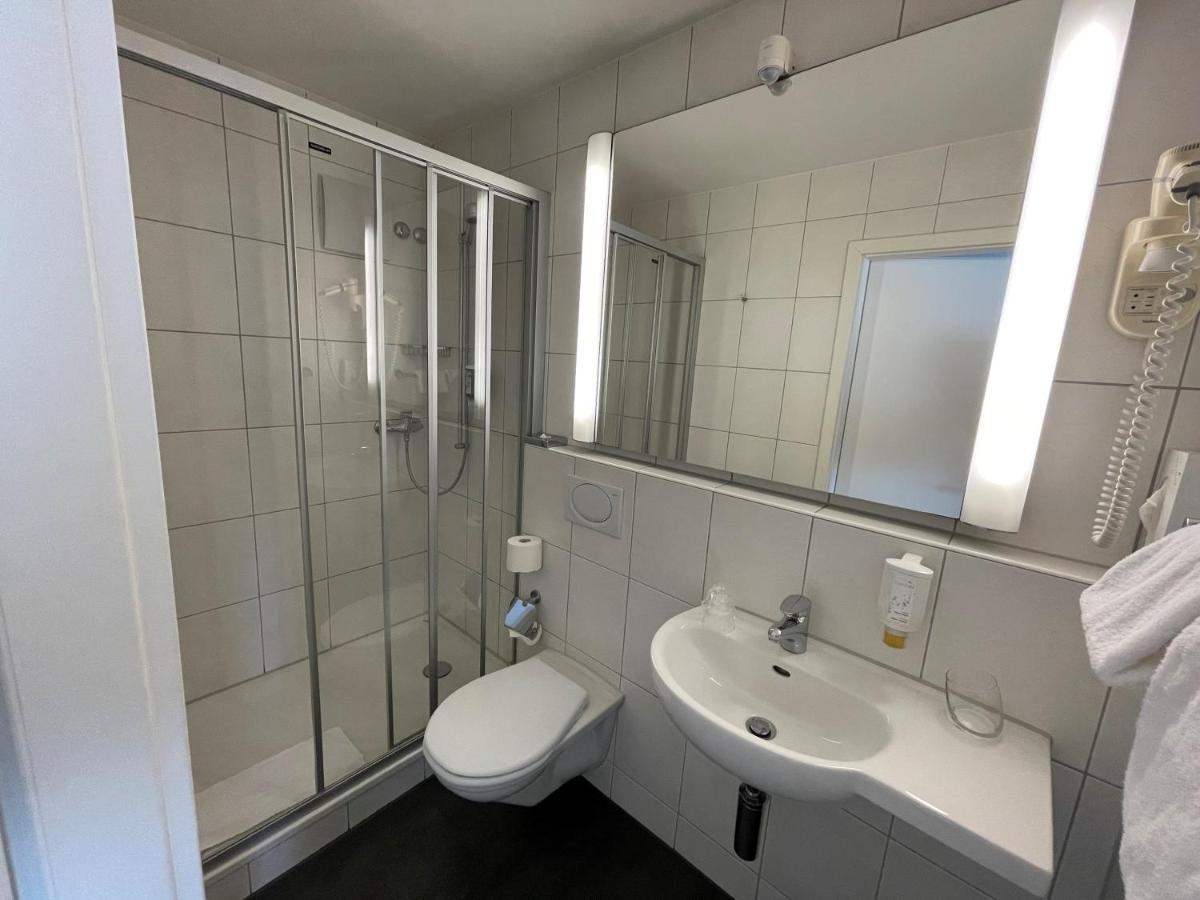 Airporthotel גרנכן מראה חיצוני תמונה