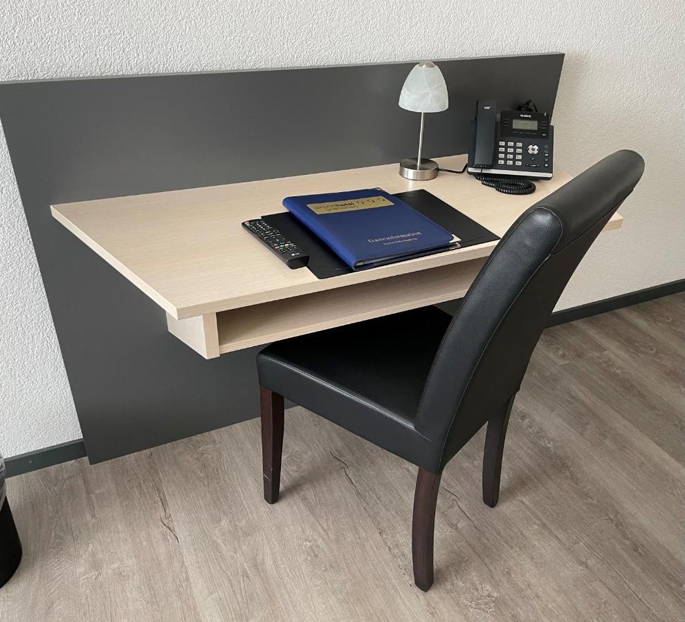 Airporthotel גרנכן מראה חיצוני תמונה