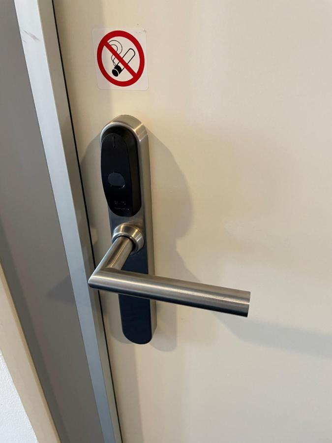 Airporthotel גרנכן מראה חיצוני תמונה